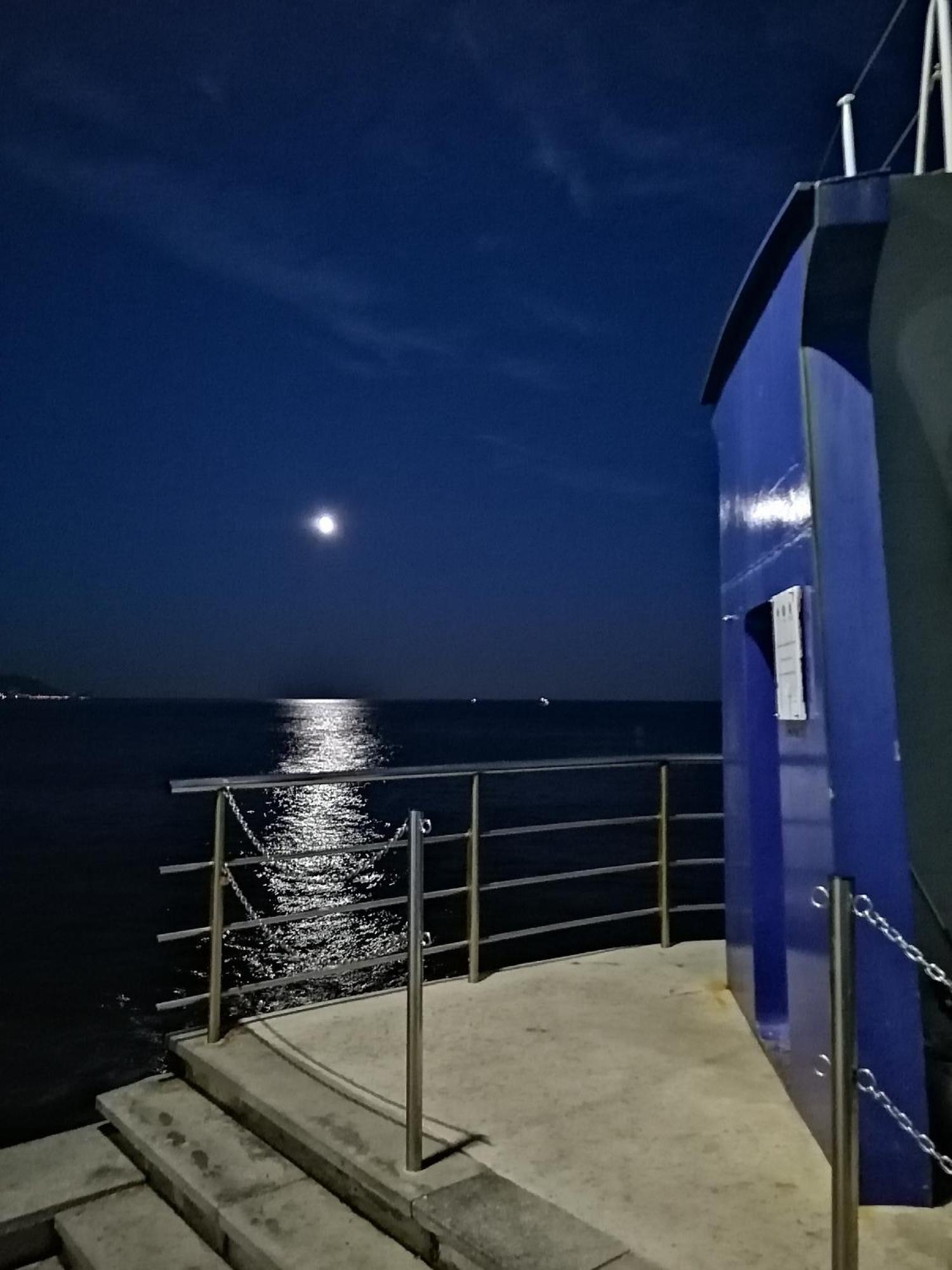 Appartamento Loano Climatizzato Mt 650 Dal Mare エクステリア 写真